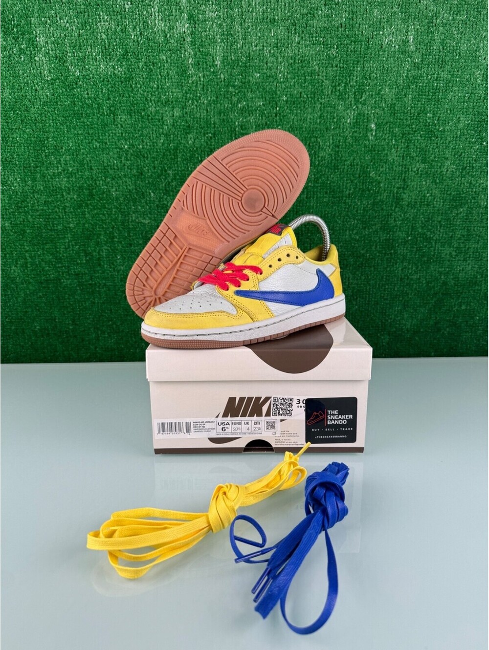 Travis Scott x Air Jordan 1 Retro OG SP Low Canary
